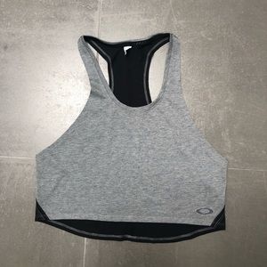 Oakley cropped top size S